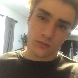 Meet your Posher, Zach